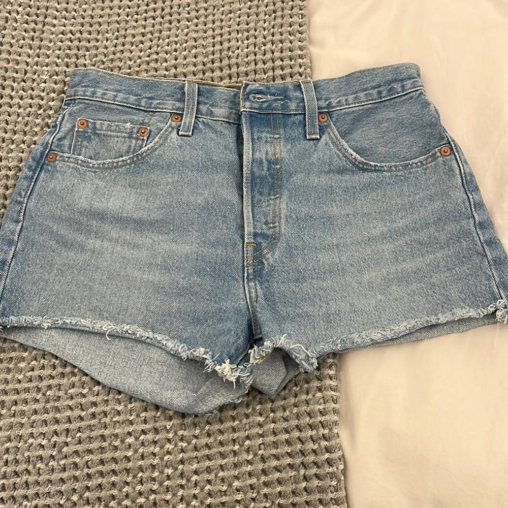Levi’s 501 jean shorts